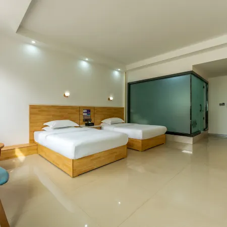 Ruoqi Jun'an Express Hotel