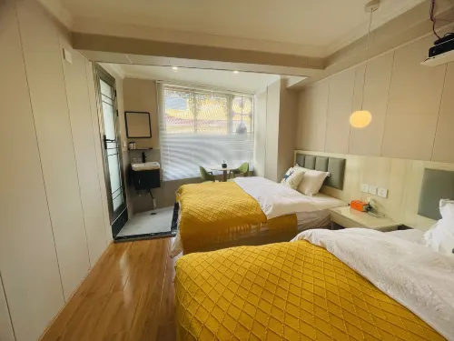 Kangding Mingchuan Inn