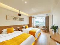 Wuyuan Jinchi B&B (Culture Square Landscape Bridge Shop)