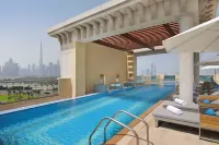 Marriott Hotel Al Jaddaf, Dubai - Infinity Pools