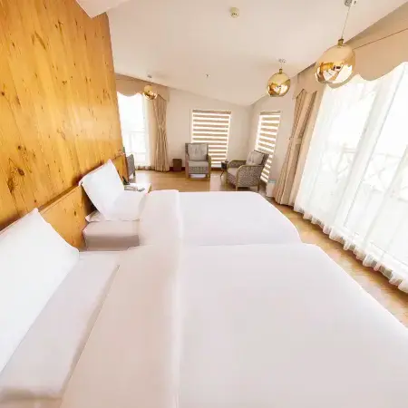 Lotus Hotel (Lotus Resort)