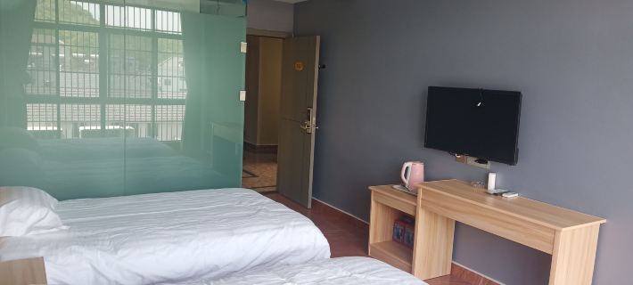 Xin Long Yi stack Hotels in Fang County