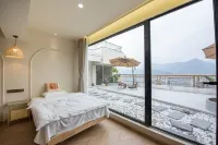 Wushan Shanyu Homestay - 2 ดาว