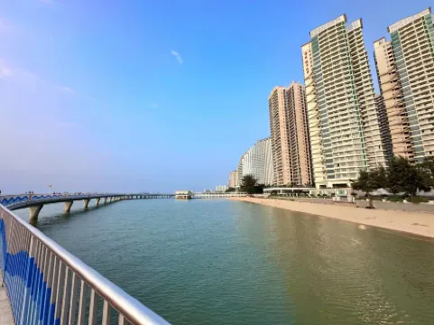 Beihai He'an Coast Liwan Homestay Отели рядом с достопримечательностью «Haibin Park»