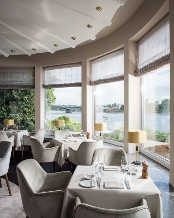 Ameron Bonn Hotel Königshof Отели рядом с достопримечательностью «Музей арифметики»