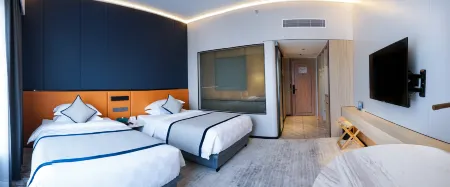 Zhuhai 2000 Hotel (Lovers Road Grand Theatre)