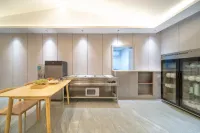 Zhaosu Grass Residence Inn