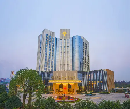 Changsha Longhua International Hotel Отели рядом с достопримечательностью «Hunan Biological and Electromechanical Polytechnic (Donghu Campus)»