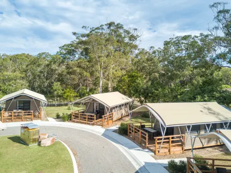 Shoal Bay Holiday Park Отели рядом с достопримечательностью «Tomaree Head Summit walk»