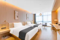 HIDDEN HOTEL