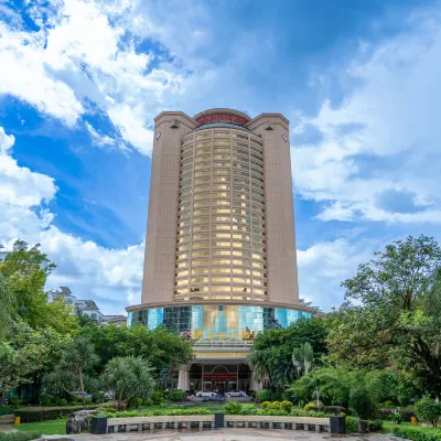 深圳君逸國際酒店（龍崗四聯地鐵站店） 鄰近龙城公园的酒店