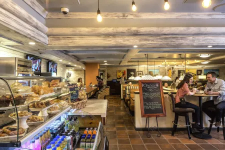 Circus Circus Reno – A Caesars Rewards Destination Отели рядом с достопримечательностью «Reno Events Center»