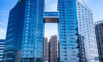 Nanjing Wanguan Smart Hotel (Pukou Wanhui City Subway Station Youth Olympic Sports Park Stadium)