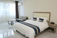 Youlai Business Hotel (Jiaxiang Bus Station Yintai Plaza)