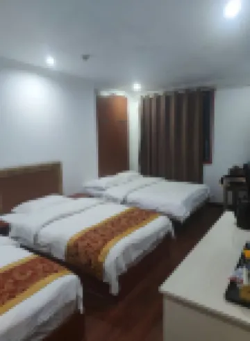 Chongqing 18hao Hotel
