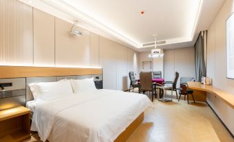 Hongji Business Hotel (Xiaobuzi Flagship Store)