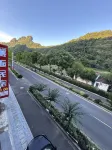 Xiehou Homestay (Chuanyan Shijiufeng Scenic Area) Hotels near gui hua mu di zhi yi ji