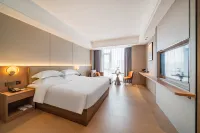 Poltton Century Hotel（Yangjiang  Jinshan Road ） Hotels near Yanshanhu Shengyu Culture Park