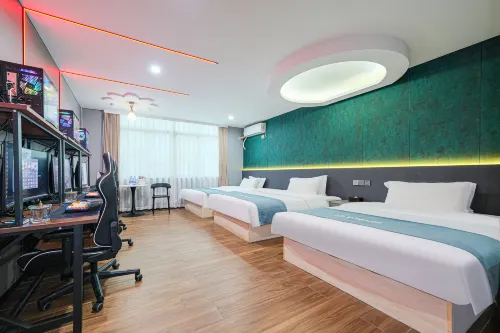 Saibo E-sports Hotel (Shishi Week YI Creative Park) -  Gaming & Esports