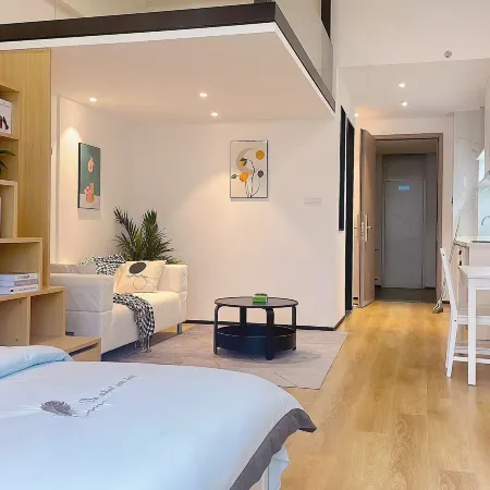 Seven hotel