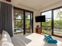 Paripadi Studio Canggu Hotels near Berawa