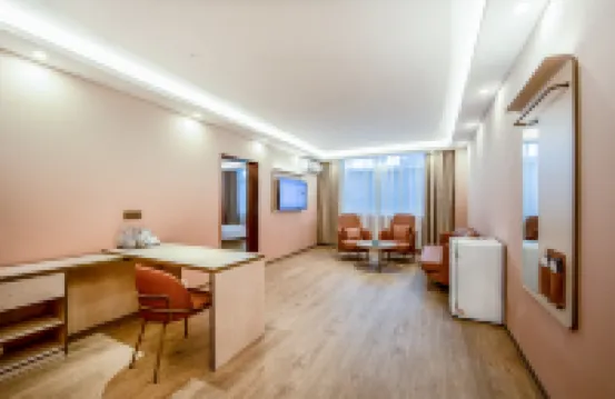 漢庭酒店（鄭州花園北路店） 北環沿線/鄭州海洋館酒店