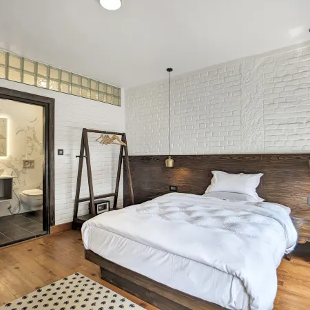 Uma Residence and Suites