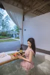 Anji Shanli Peninsula Waterfront Homestay (Near Happy Storm Water Park) - Romanttinen