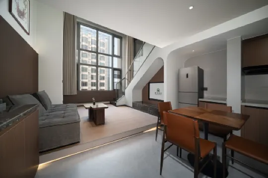 THE PEACH BEACH HOTEL Отели рядом со станцией Haikou Railway Station