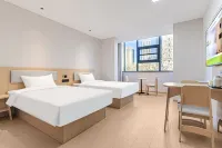 Hi Inn（Weinan Jiefang Road Branch） Hotels near Weinan City Intangible Cultural Heritage Exhibition and Learning Center