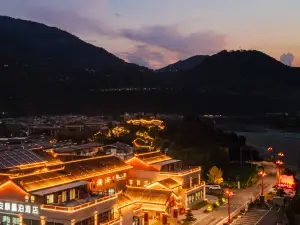 Popular Four-Star Hotels in Shimian