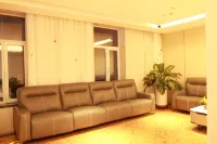 Oya Hotel (Renmin Hospital)
