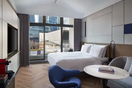 Urcove by HYATT Shanghai Xuhui West Riverside Отели рядом с достопримечательностью «Shanghai Harbor Longwu Harbor Company Wharf»