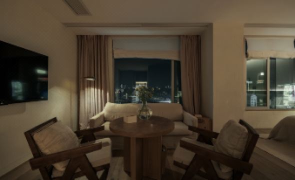 REUNION REST (Chongqing Jiefangbei Pedestrian Street Hongyadong Branch)