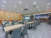 Fengji Hotel (Hefei High-speed Railway South Station North Square Branch) Hotels near Baohe