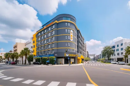 IU Hotel (Guangzhou Zengcheng Gualv Road Wanda Plaza)