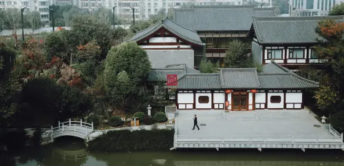 Shangyang Palace Tang Culture  Theme  Hotel - balcony
