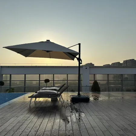LA JOIE HOTEL