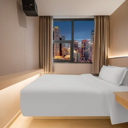 Citywalk Aijiada Designer Hotel （Jiefangbei Pedestrian Street Branch）