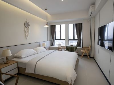 Qifengxuan Apartment Homestay (Nanhu Square Branch, Yueyanglou District)