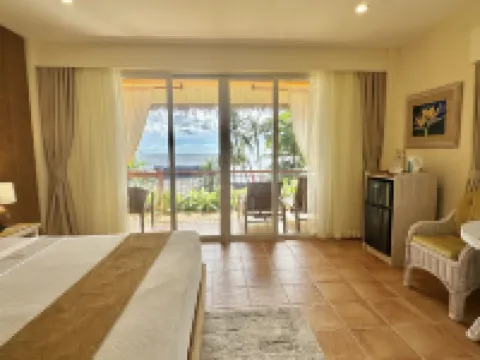 Coco Sunset Beach Resort 聖胡安酒店