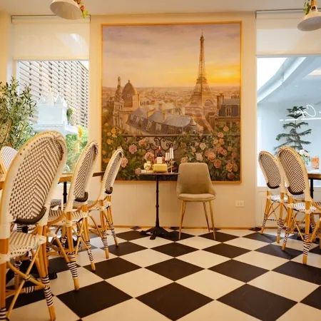 Lucky Hotel Bangkok Отели рядом с достопримечательностью «Торговый центр EmQuartier»