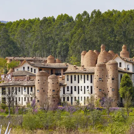 Dongfengyun Niuduoluo Music Castle Hotel