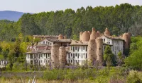Dongfengyun Niuduoluo Music Farmhouse