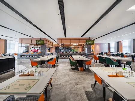 Wyndham Garden Hotel Jinan （West Railway Station） Отели рядом со станцией Ji'nan West Railway Station