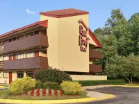 Red Roof Inn Washington DC - Laurel فنادق في Bowie
