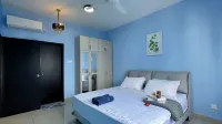 Putrajaya Setia Seraya Comfort Pool View Suite