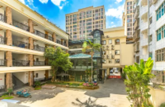 Mengzi Hailun City Garden Hotel (Nanhu Park New World Pedestrian Street)