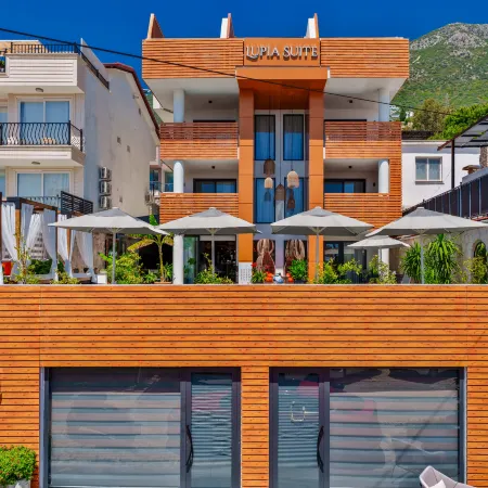 Lupia Suites