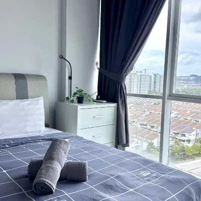 Setia Tri-Suite(1) by Homey Planet Hotels near Pantai(Behind Lexis Suites Hotel)